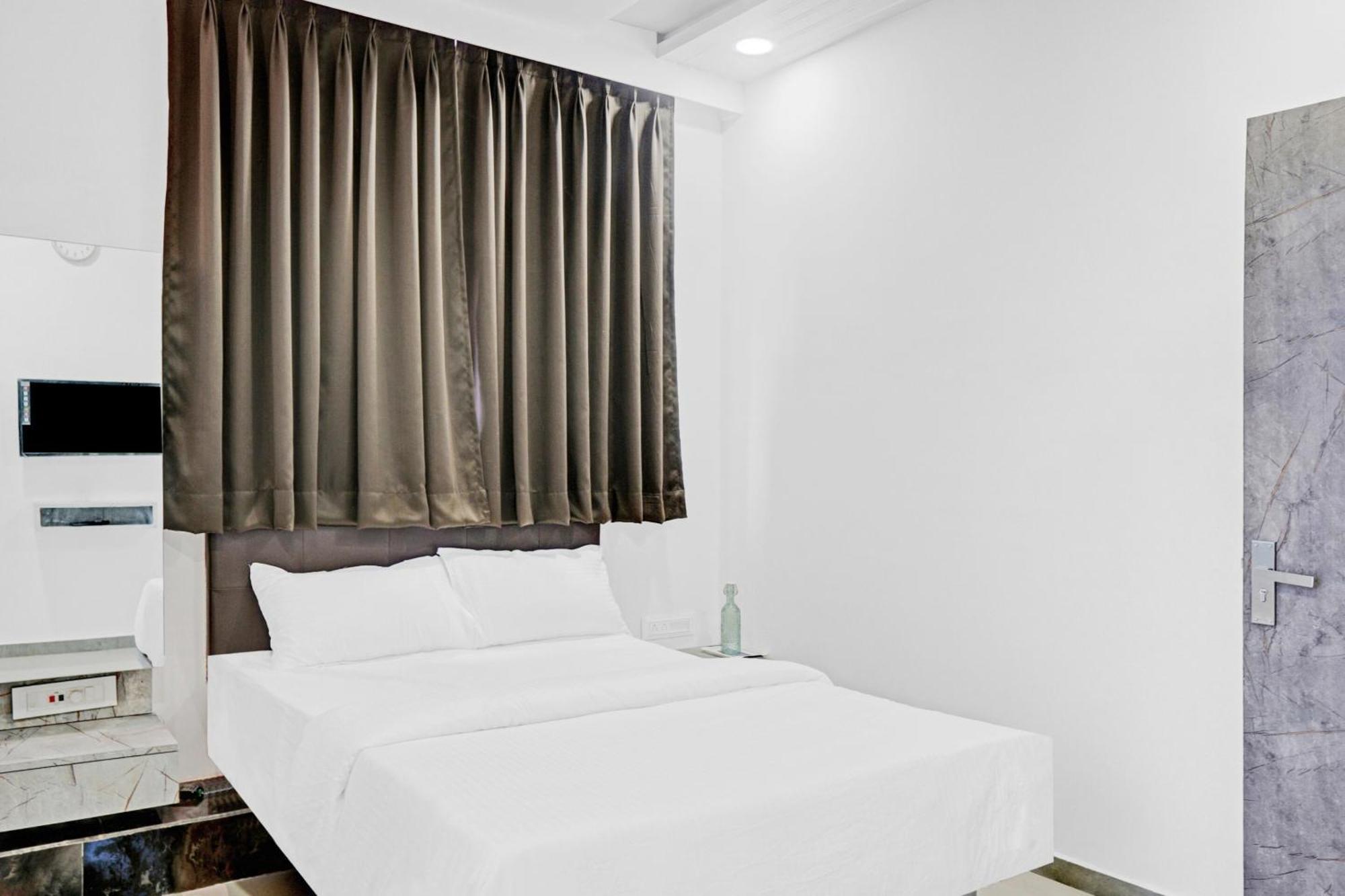 Collection O Sigma Inn Surate Exterior foto